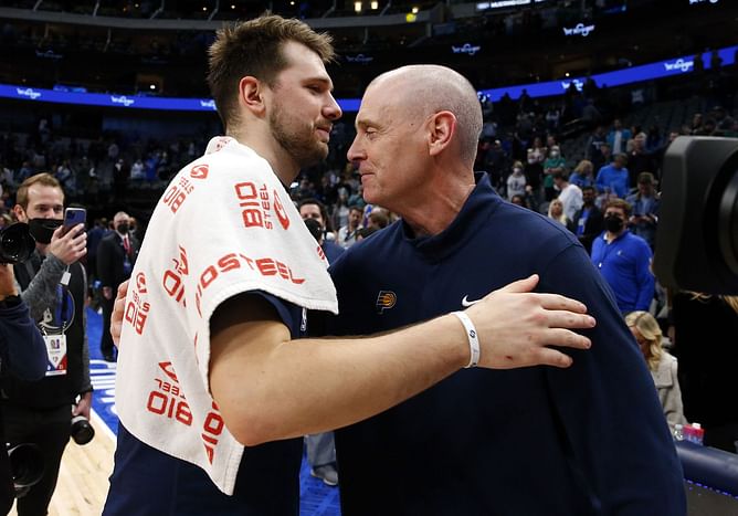 Watch: Luka Doncic advises Rick Carlisle to take a timeout during Dallas Mavericks vs Pacers