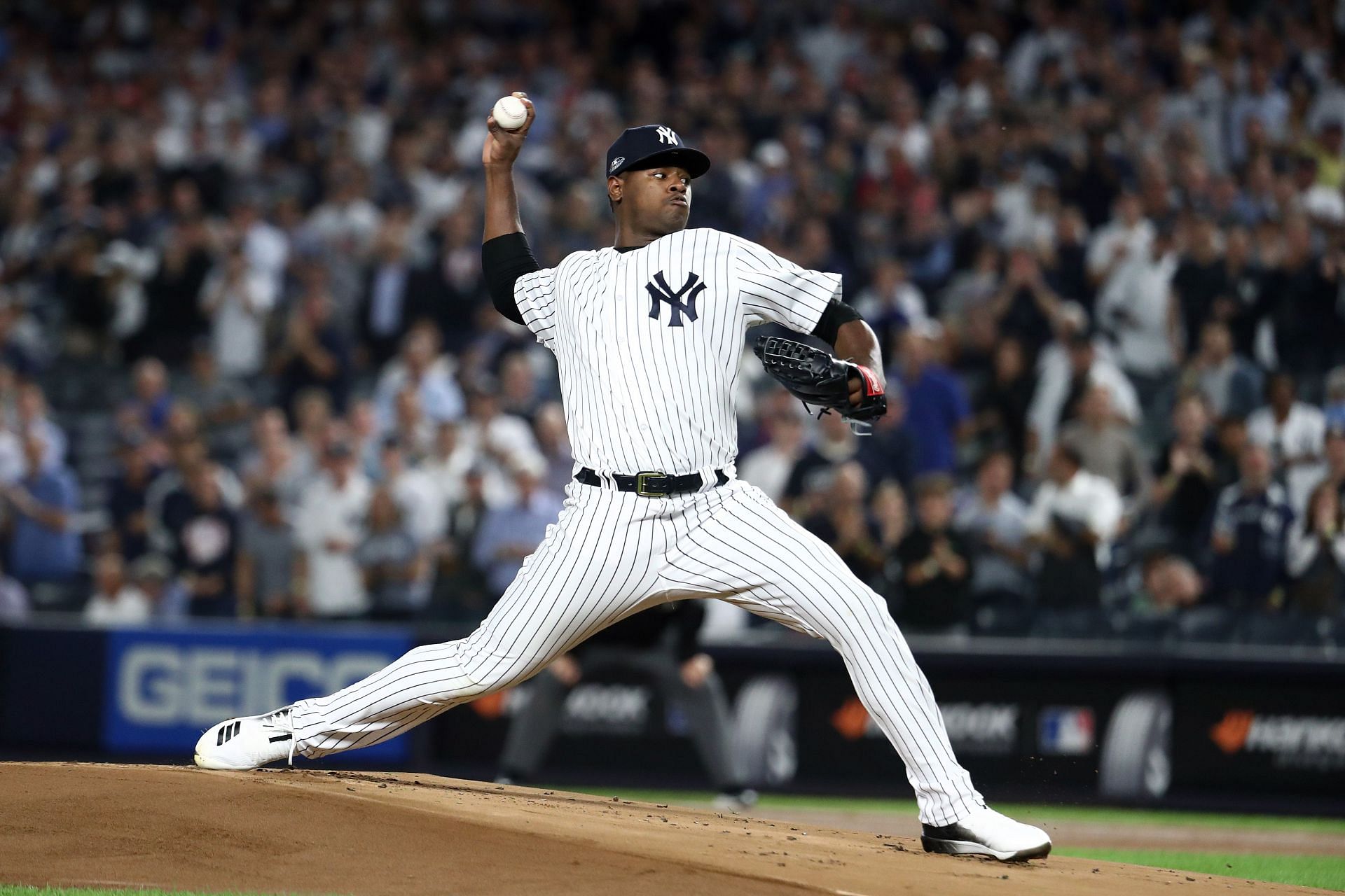 Luis Severino injury update: Yankees SP placed on 15-day IL due to lat  strain - DraftKings Network