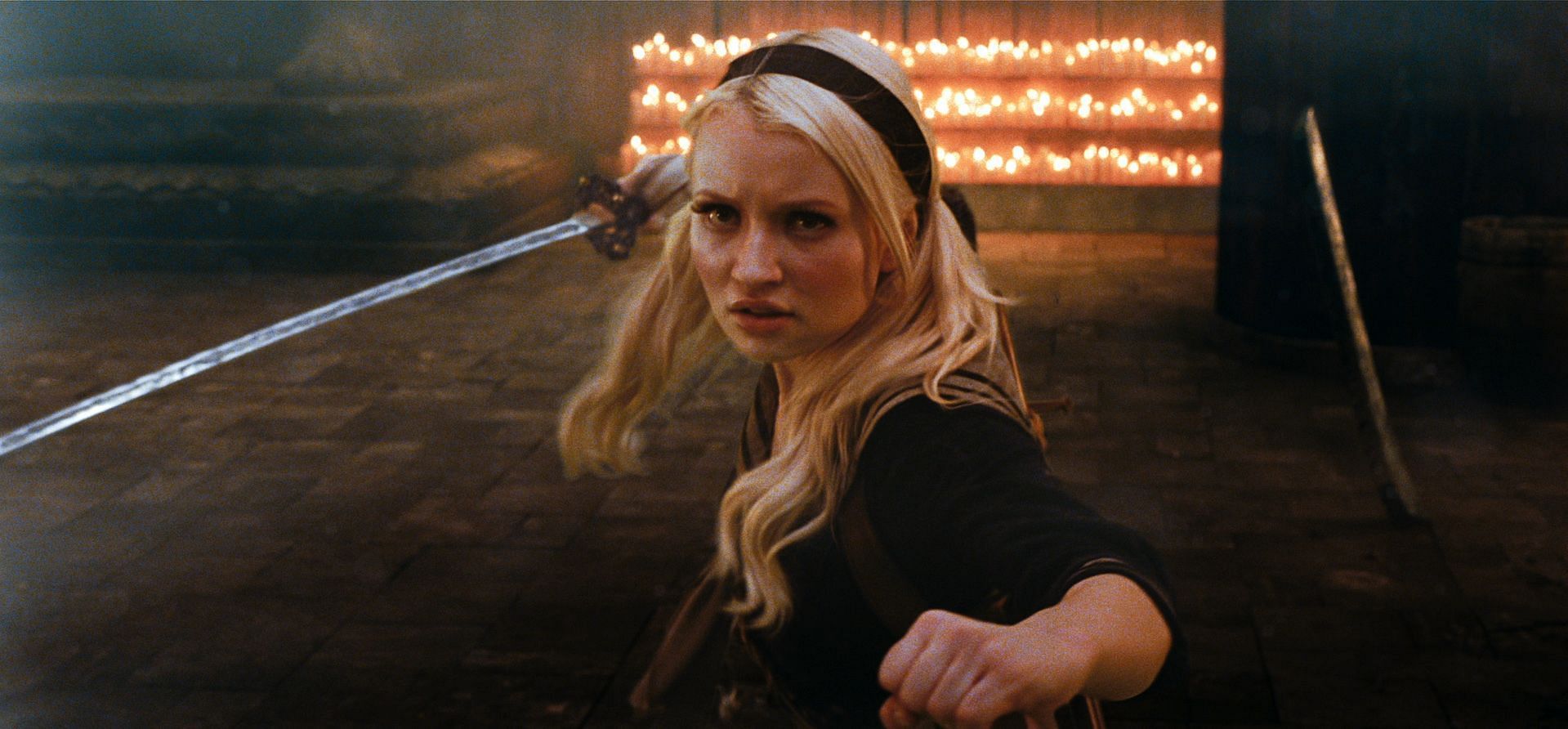 Emily Browning stars in Zack Snyder&#039;s visually stunning and creatively ambitious film (Image via Warner Bros)