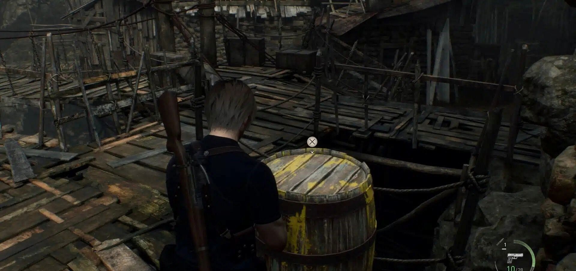 You can break barrels, crates, and boxes marked in yellow (Image via Capcom)