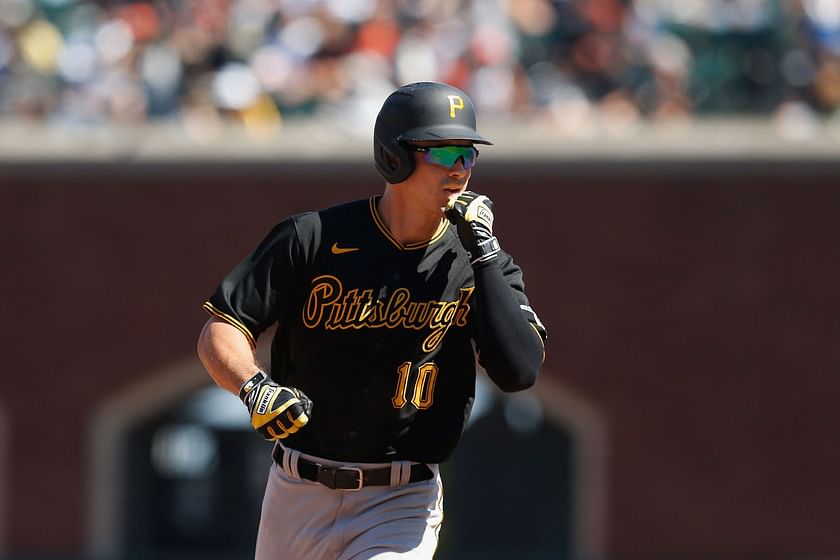 WATCH: Reacting to Bryan Reynolds' extension with Pirates and what it means  for future