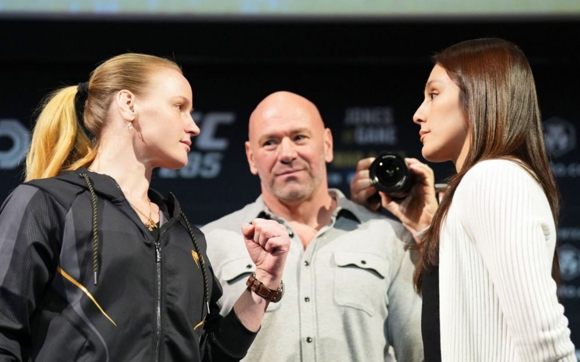 Valentina Shevchenko (left), Dana White (centre), and Alexa Grasso (right). [via Getty Images]