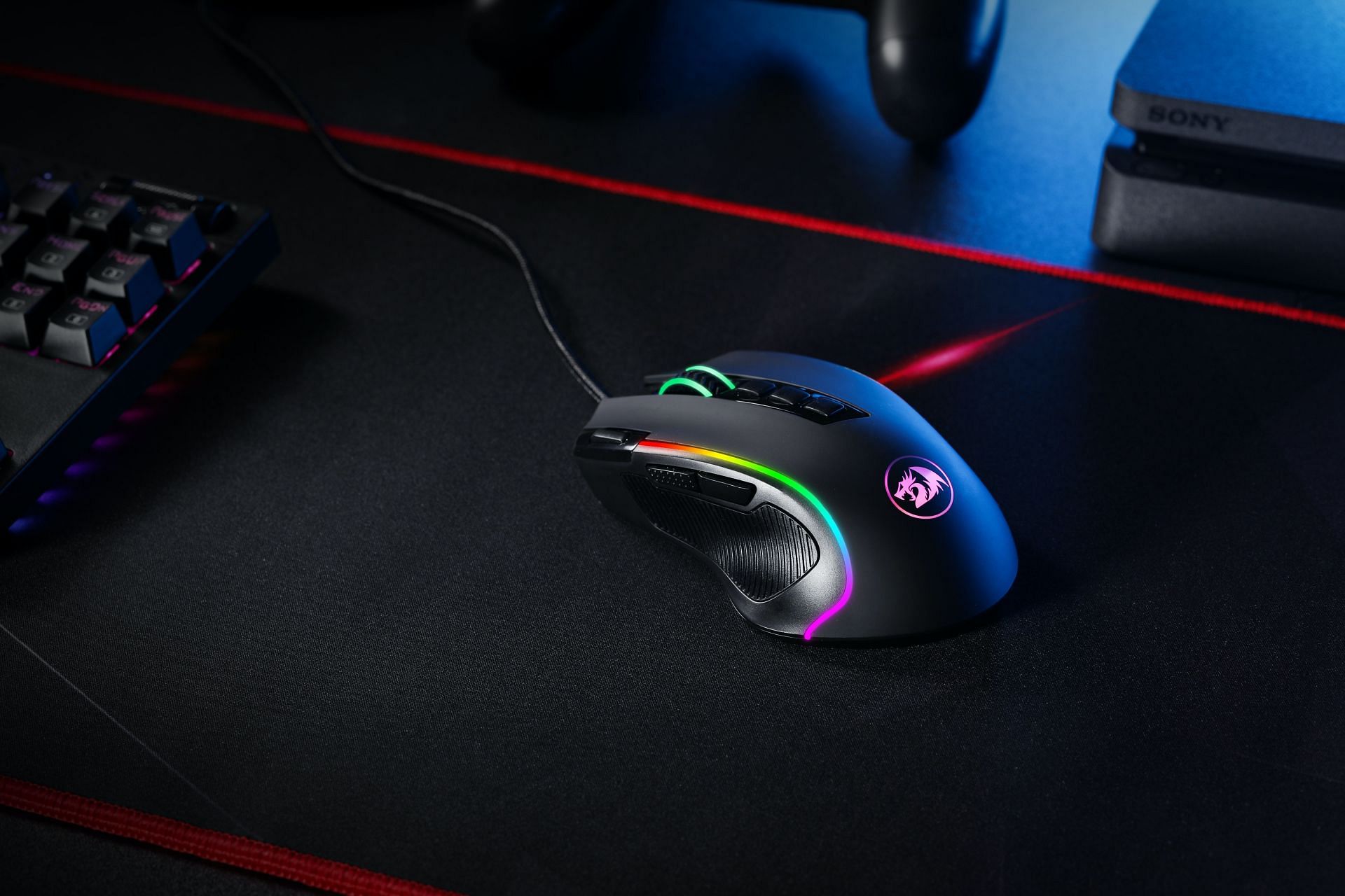 A gaming mouse by Redragon (Image via Unsplash)
