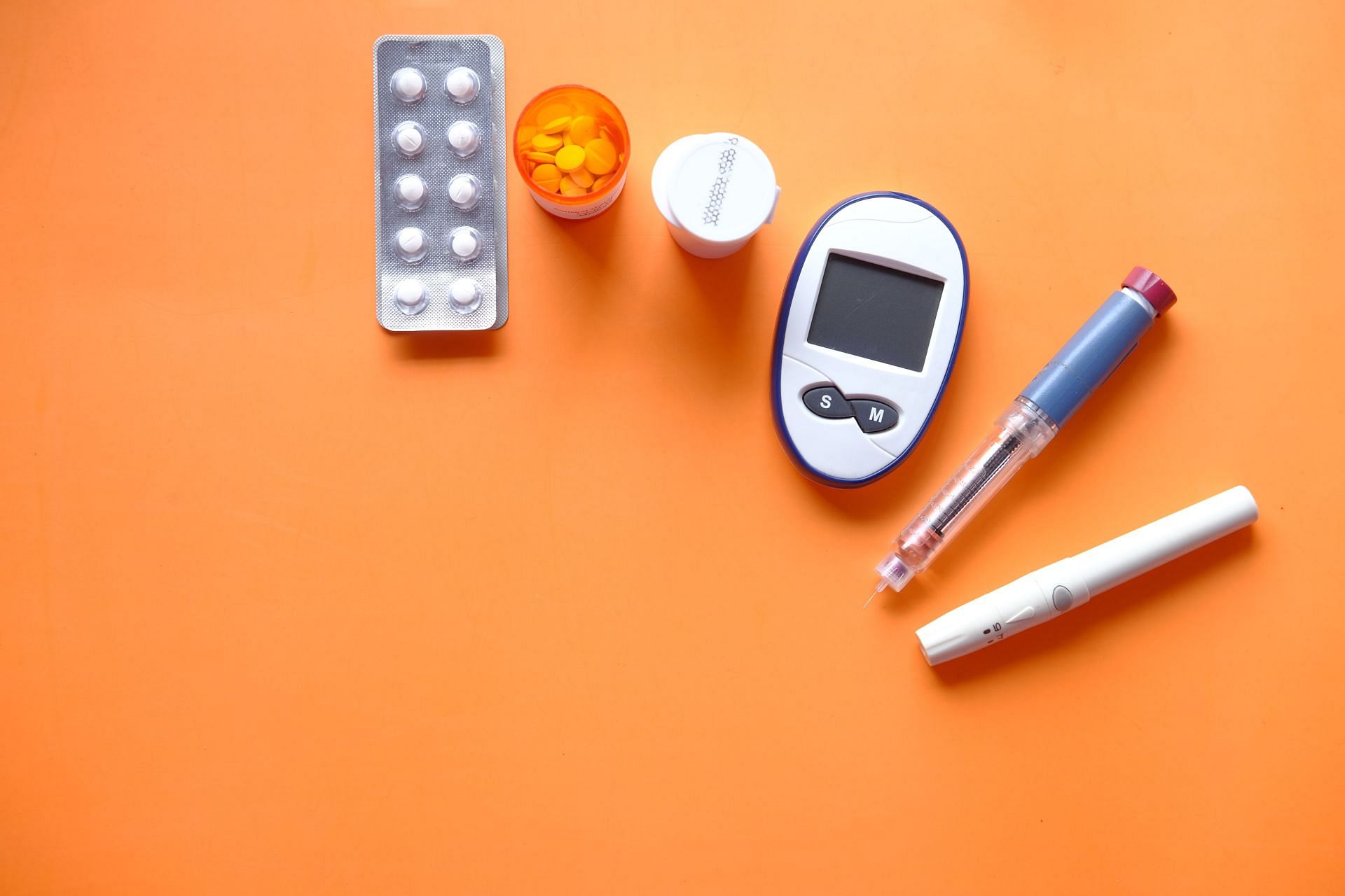 High blood glucose levels are among the symptoms of diabetes. (Image via Unsplash/Towfiqu Barbhuiya)