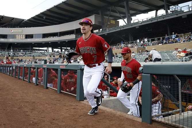 Arizona Diamondbacks fans awestruck by outfielder Corbin Carroll’s blazing speed in Spring Training game: "Truly special to watch" "Absolutely nuts"