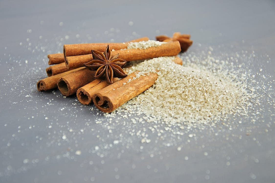 Side Effects of Cinnamon:can cause mouth irritation and sores. (image via Pexels/Mareefe)