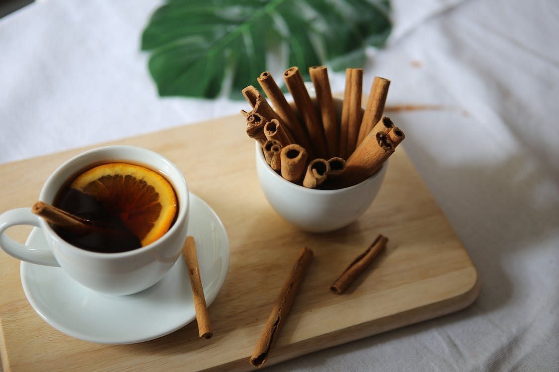 Side Effects of Cinnamon:may interact with certain medications, increasing risk of bleeding.(image via Pexels/Ngo Trong)