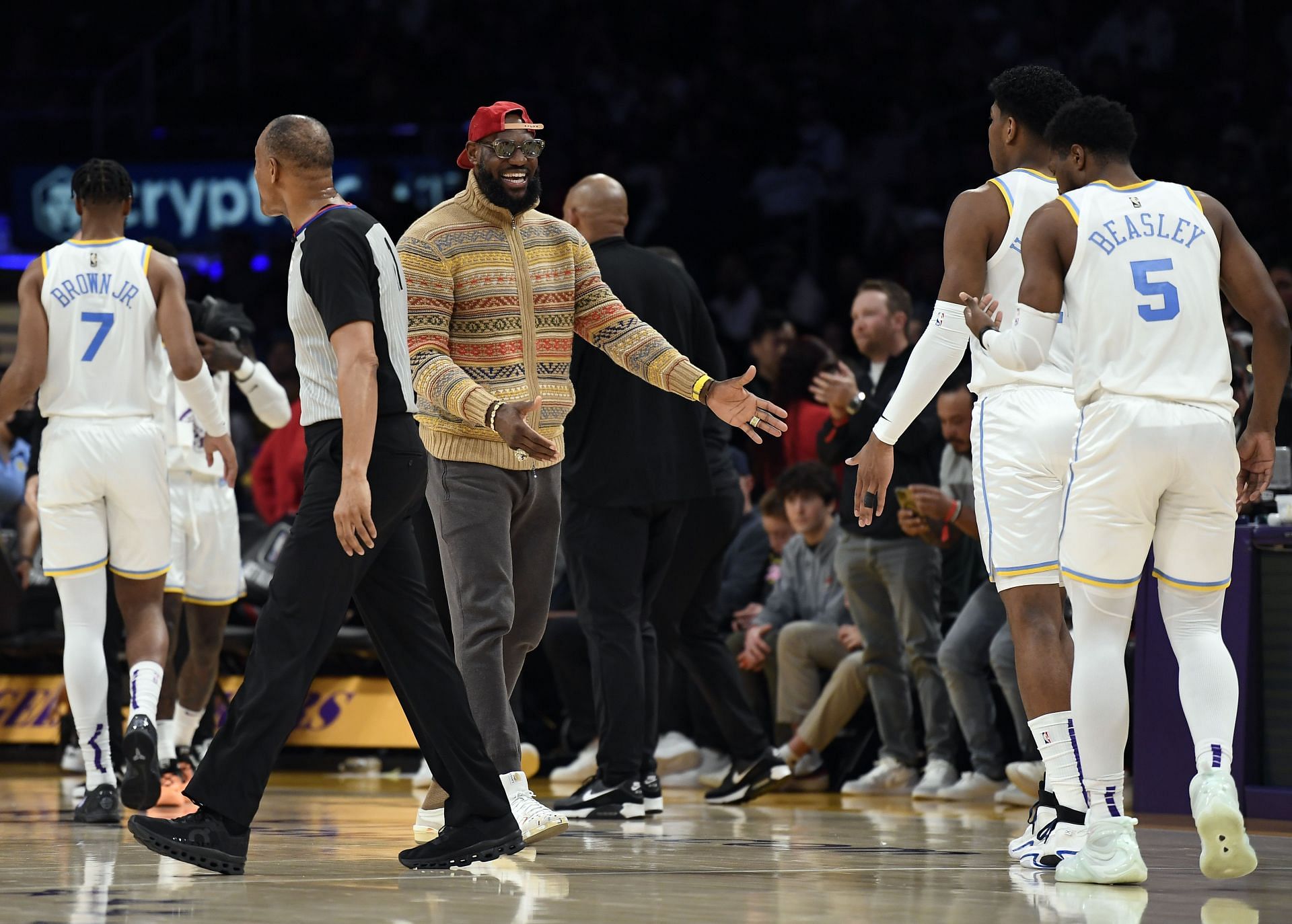 LeBron James not worried about Lakers' struggles in his debut: 'That's what  happens when a team is new