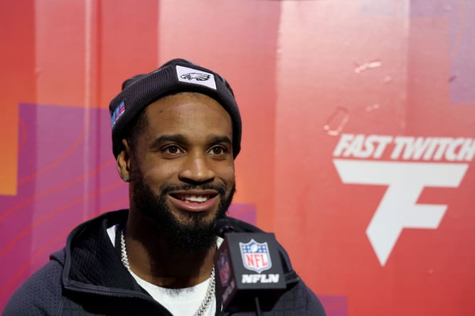 ‘Quiet assassin’ – Eagles’ Darius Slay reveals which WR reminds him of Antonio Brown