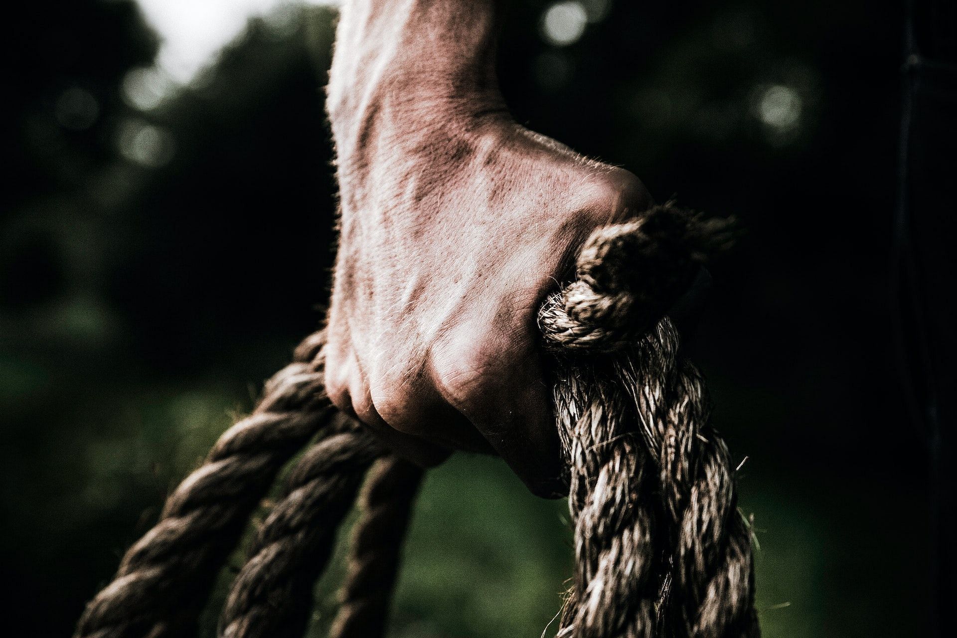 Using a grip strengthener can boost muscle endurance. (Photo via Pexels/Evelyn Chong)