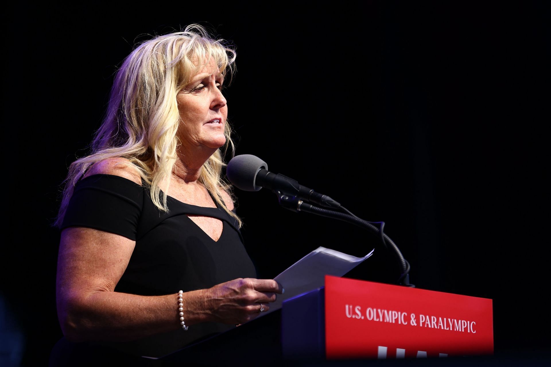 Trischa Zorn-Hudson gives a speech during the 2022 U.S. Olympic &amp; Paralympic Committee Hall of Fame Ceremony.