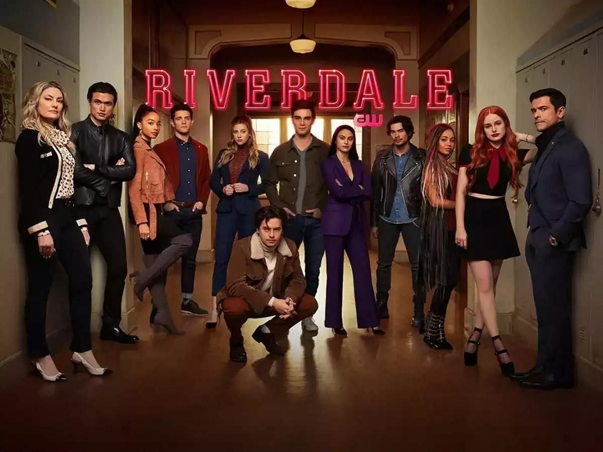 A promotional poster for Riverdale (Image via The CW)