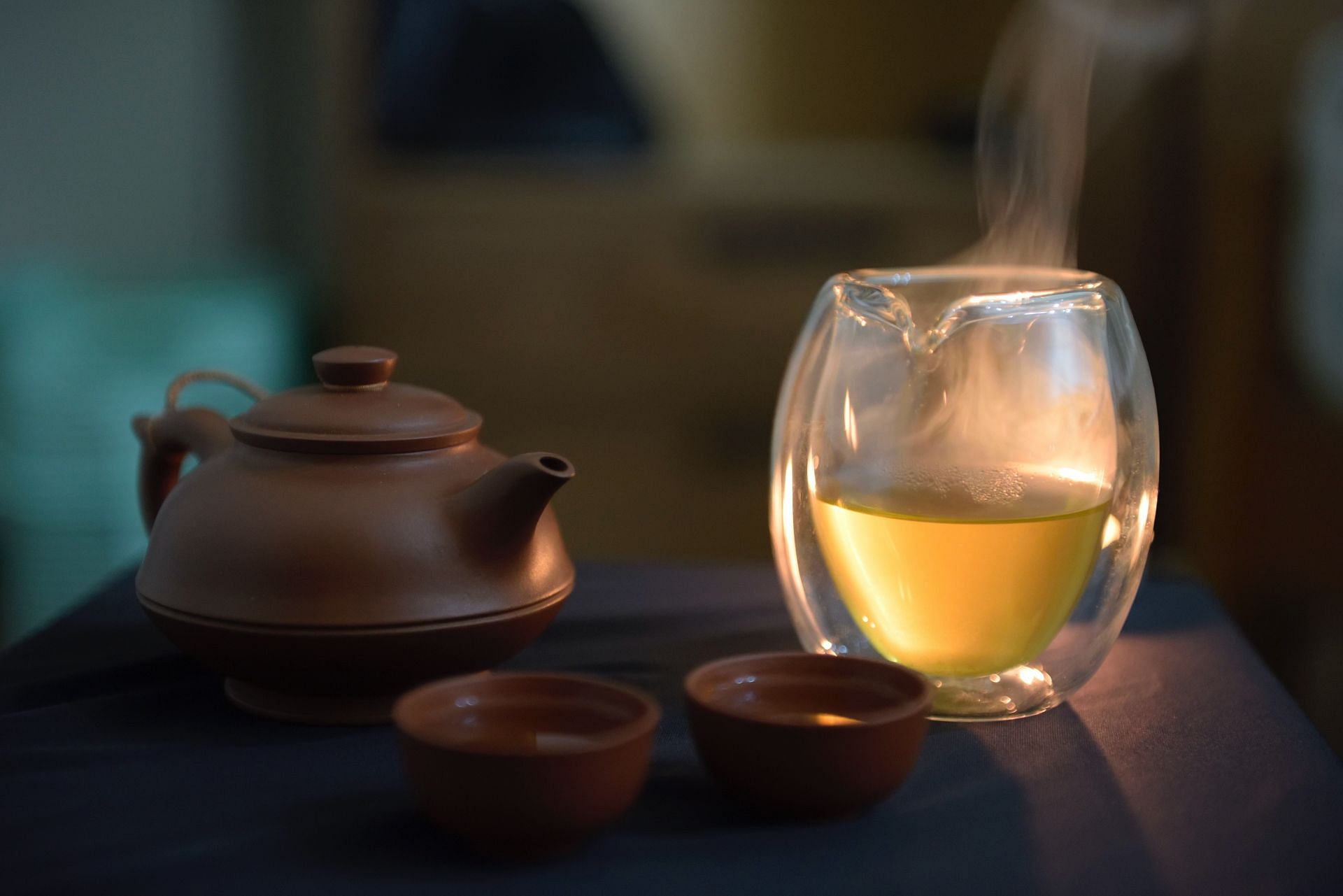 Is There Caffeine in Tea? (Image via Unsplash / Max chen)