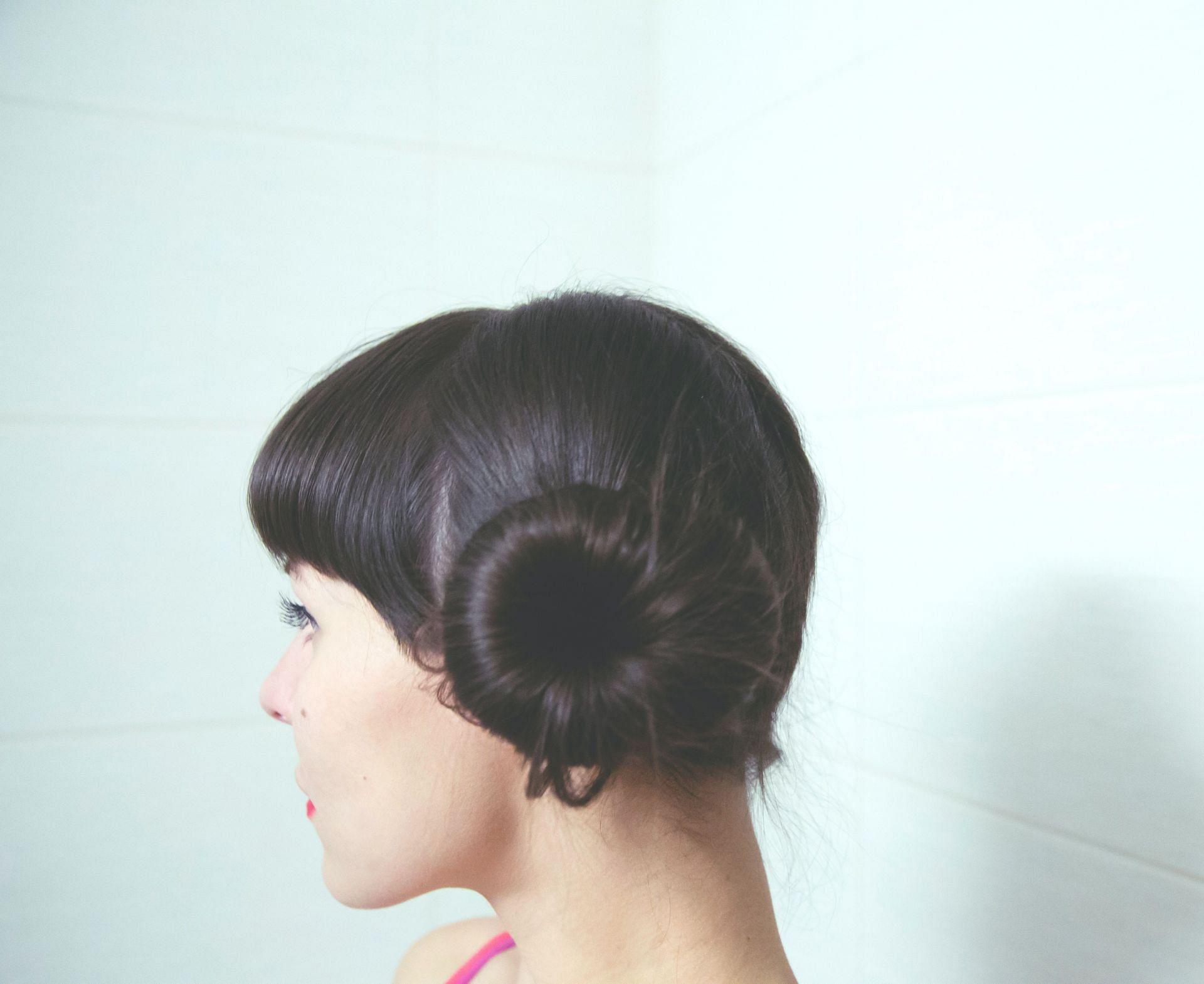 increases your hair volume. (Image via Unsplash / Milada Vigerova)