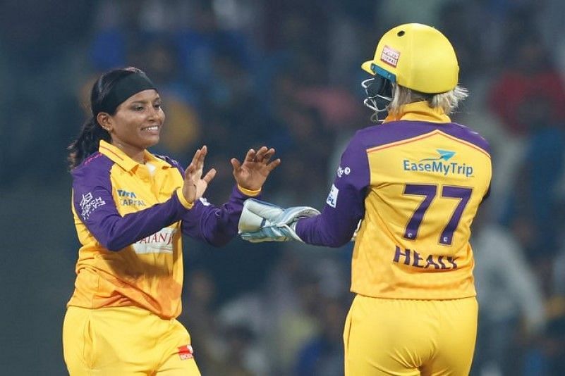 Rajeshwari Gayakwad (left) could be an excellent fantasy cricket differential.