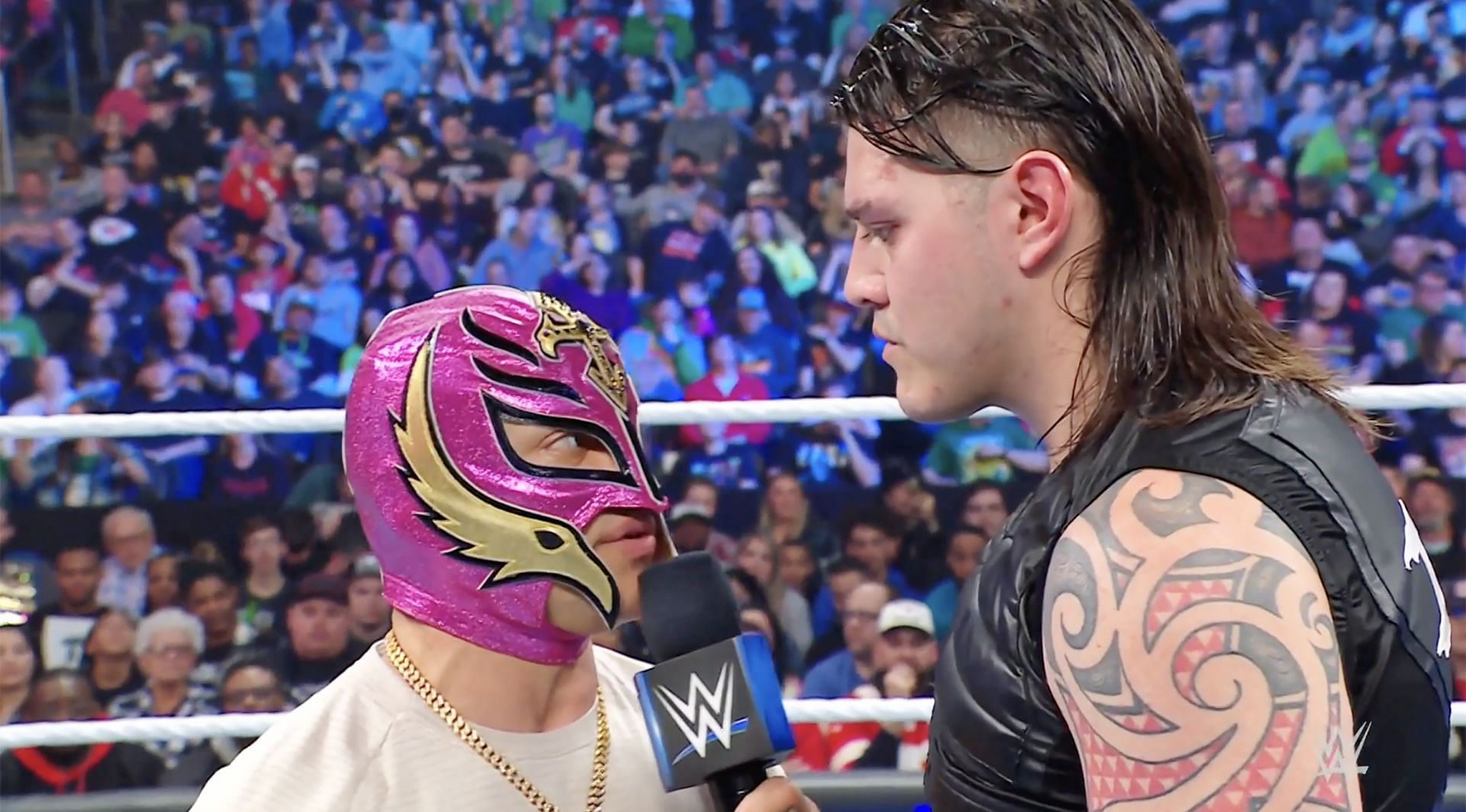 Rey Mysterio will collide with Dominik Mysterio at WrestleMania 39