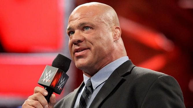 Top WWE star is "the best wrestler in the business right now," says Kurt Angle
