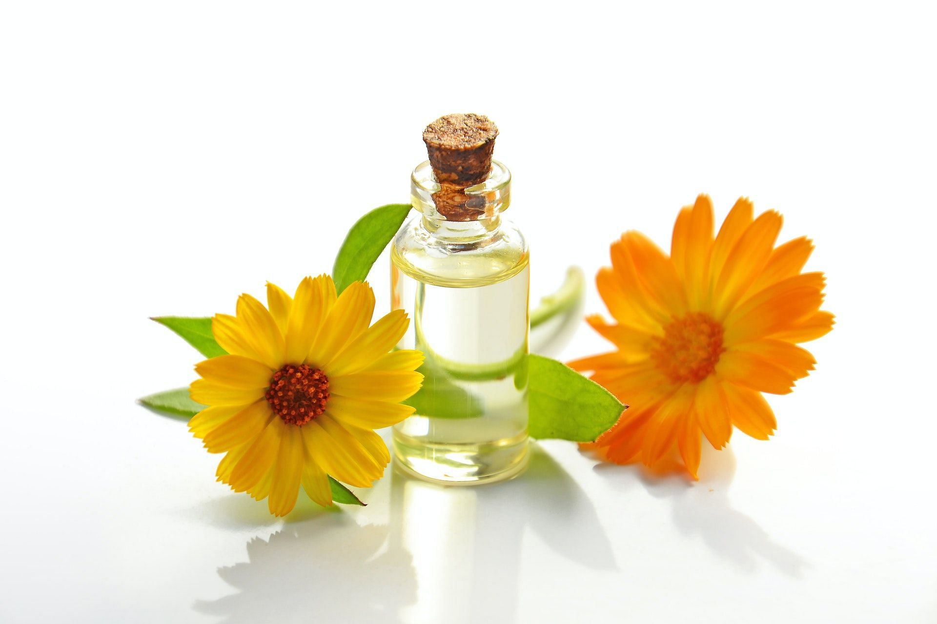 Bhringraj offer several benefits to hair. (Photo via Pexels/Mareefe)
