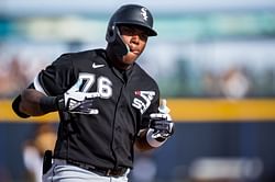 Chicago White Sox fans swoon over video of rookie Oscar Colás calling his mom after making the team: "This is awesome" "Welcome to the bigs"
