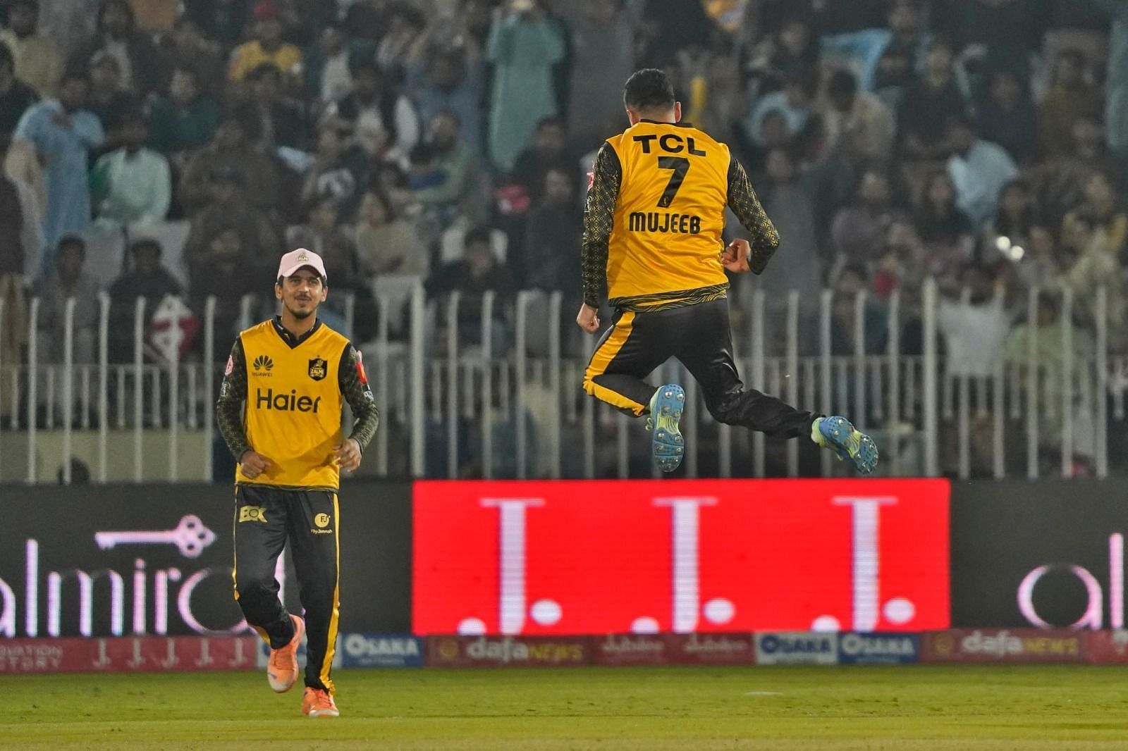 Can Peshawar Zalmi end their league stage with a win? (Image Courtesy: PSL/Twitter)