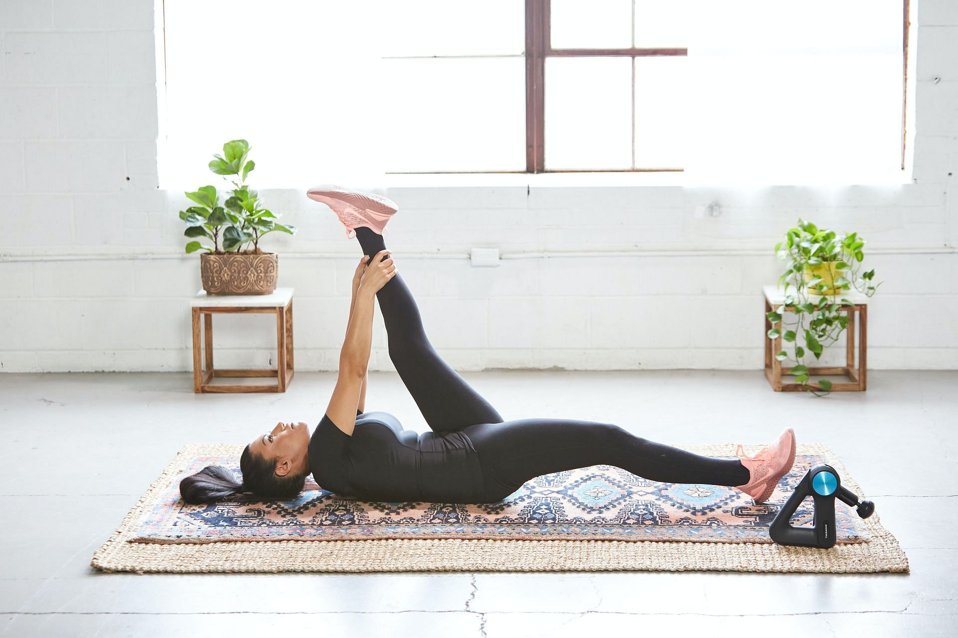 Stretching for lats muscles can help improve flexibility. (Image via Unsplash/  Littpro Inc)