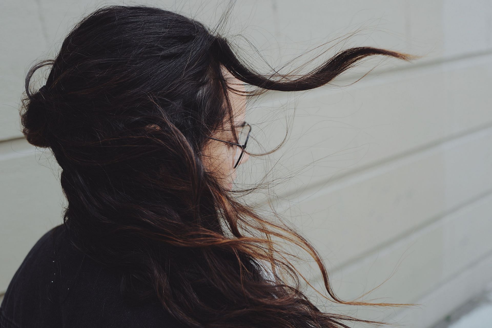 Improves your hair texture. (Image via Unsplash / Drew coffman)