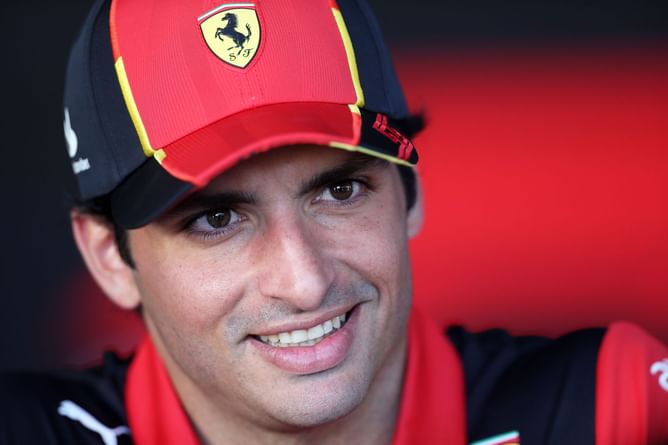 “We are even more eager than they are”: Carlos Sainz sets his sight to win the championship with Ferrari