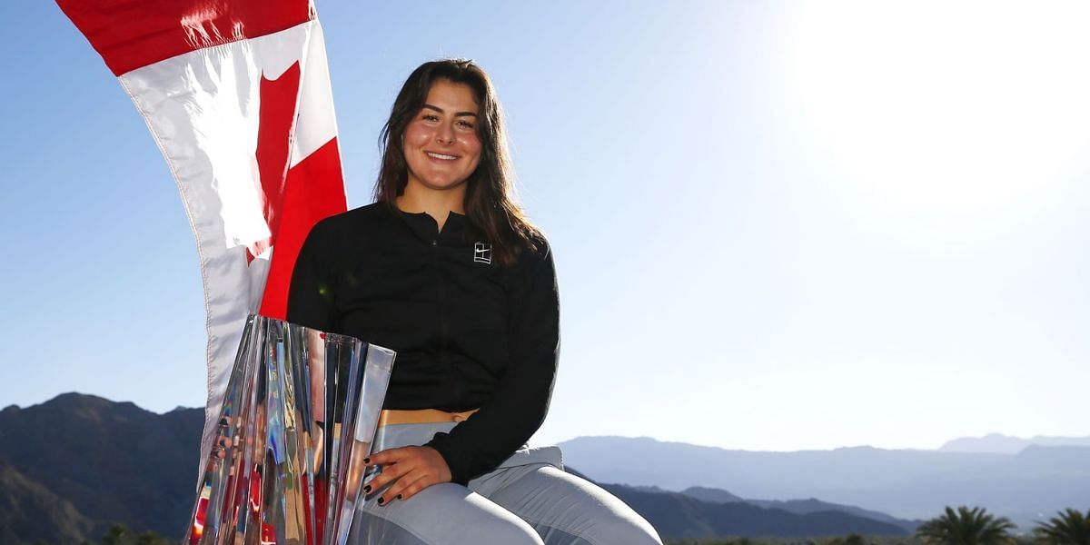 Bianca Andreescu with the 2019 BNP Paribas Open trophy.