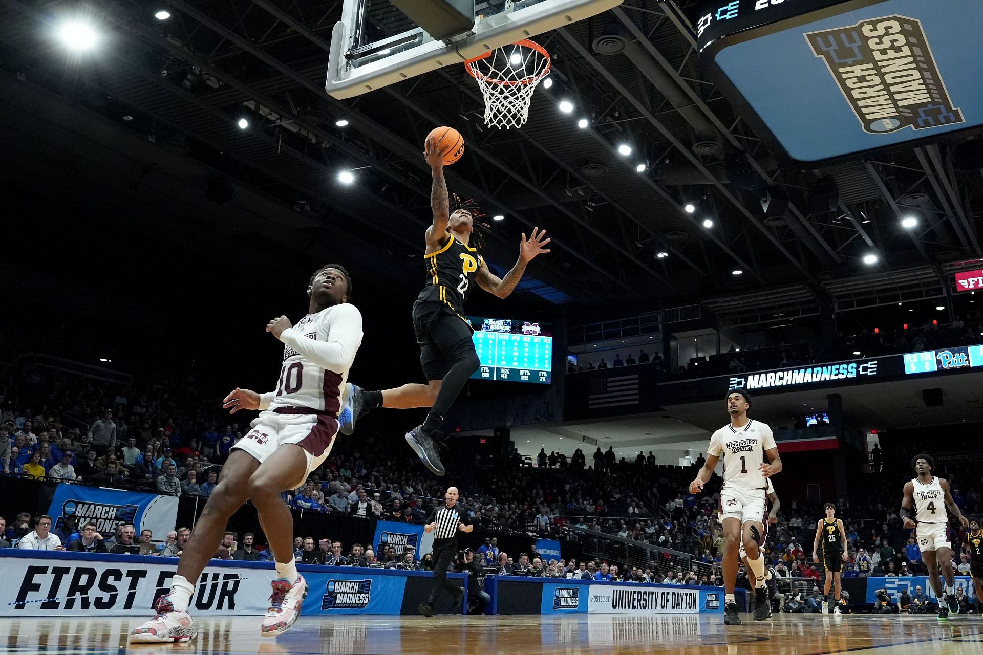 Pittsburgh v Mississippi State