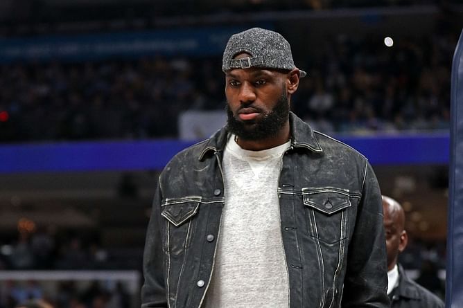 NBA News Today: LeBron James expected to miss at least 2-3 weeks, Patrick Beverley reveals he requested trade away from Lakers, and more