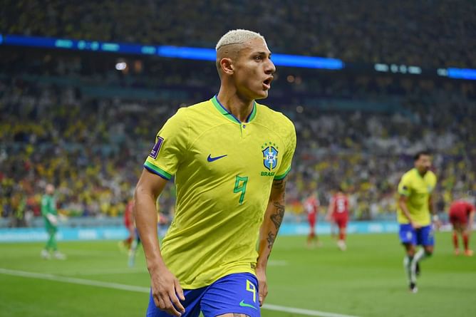 "Don't moan when you're not performing" - Gabby Agbonlahor demands Richarlison to be punished for his comments on Tottenham boss Antonio Conte