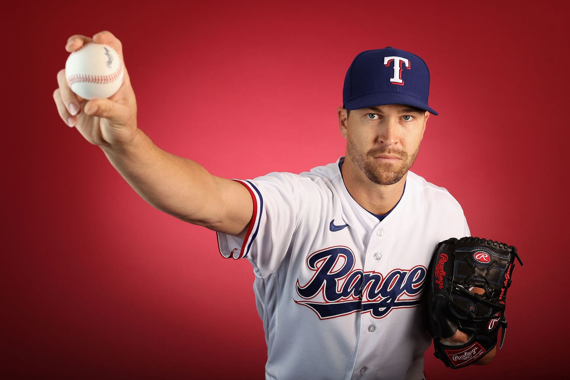 Jacob deGrom makes Rangers debut vs. Phillies