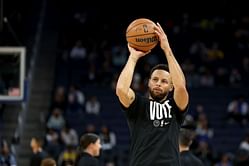 "Knowing Steph’s accuracy, that s**t intentional" - Fans send in comical reactions as Steph Curry's tunnel shot attempt hits a ball boy