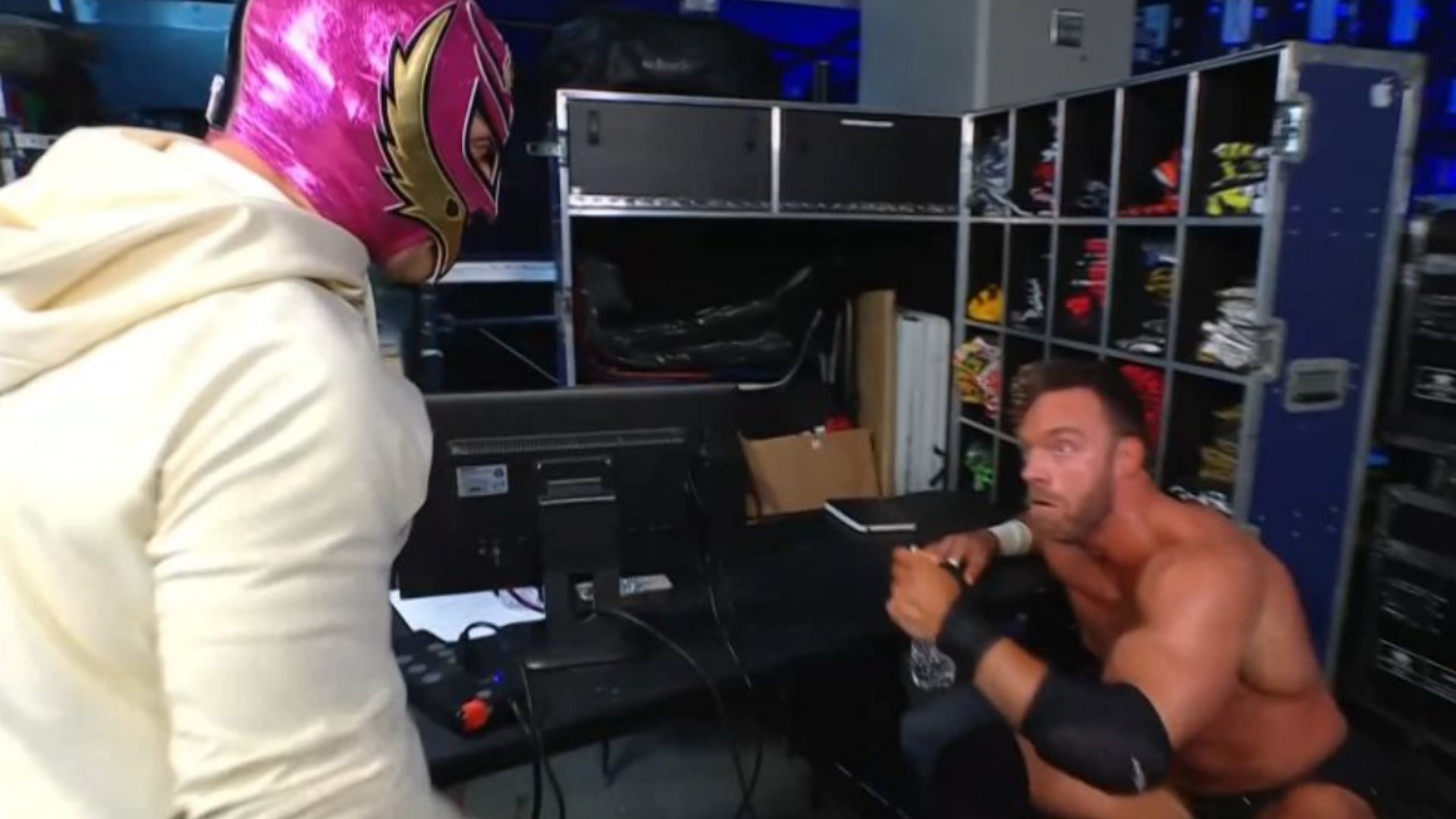 Rey Mysterio and LA Knight had a heated conversation on WWE SmackDown