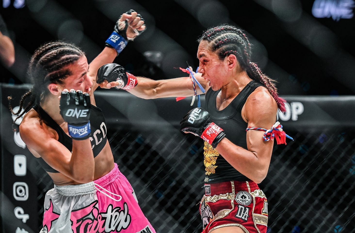 Lara Fernandez (L) had her moments early on against Janet Todd (R). | Photo by ONE Championship