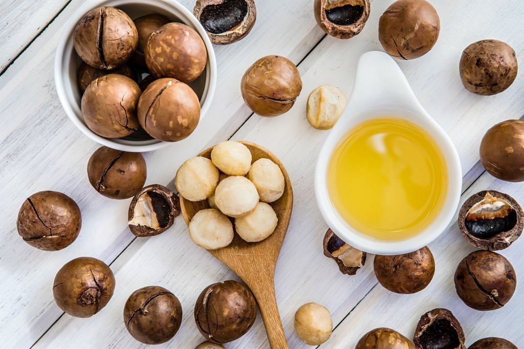 Health benefits of macadamia nuts (Image via iStockPhoto)