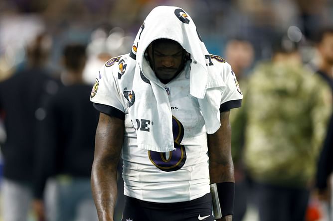 Former Patriots star points out Lamar Jackson's biggest mistake amid Ravens contract standoff