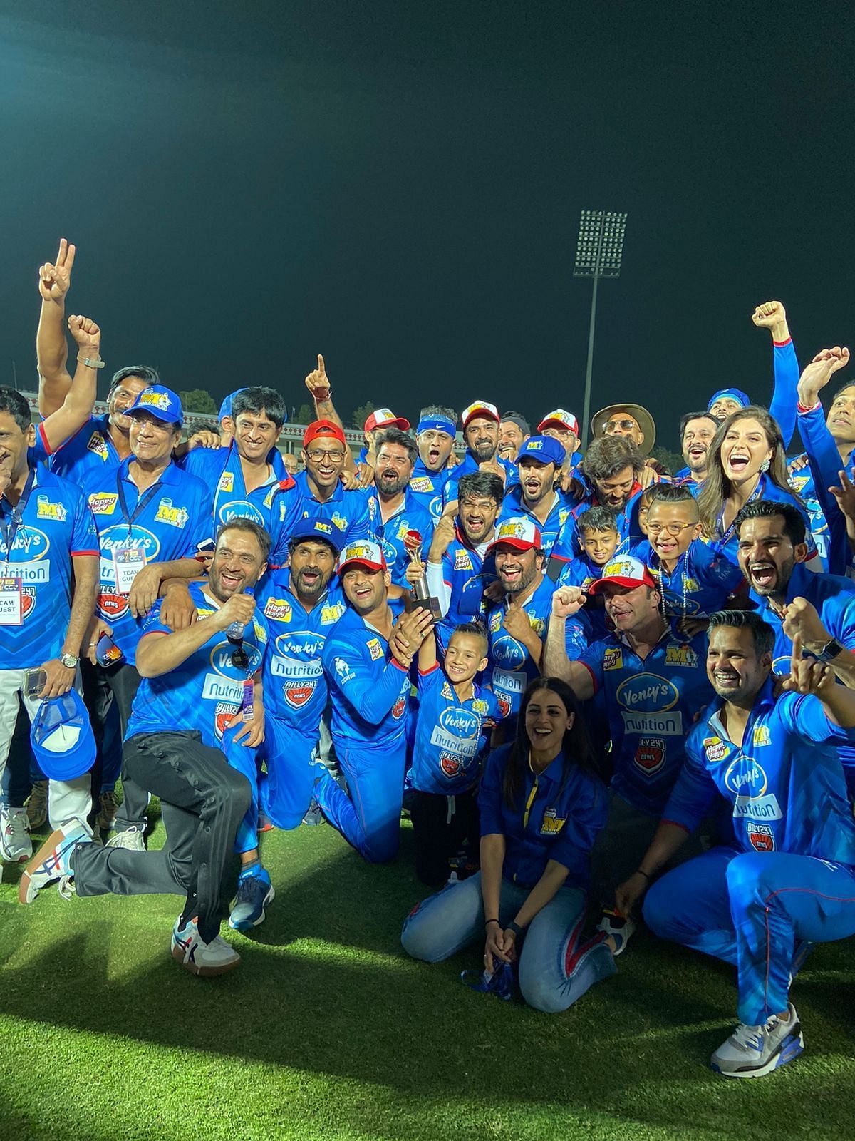 Mumbai Heroes in Celebrity cricket league. Courtesy: CCL 