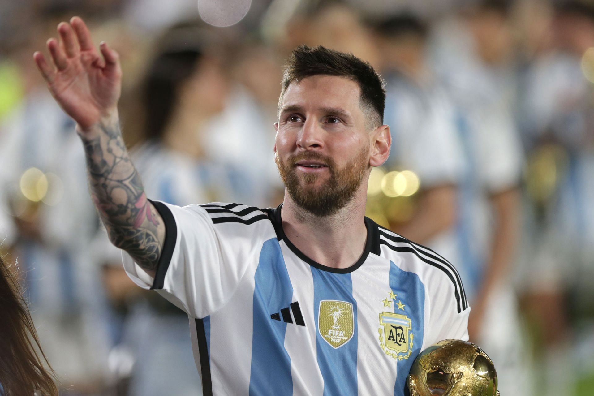 Lionel Messi could be offered salary with Al Nassr rival that would eclipse  Cristiano Ronaldo as Paris Saint-Germain superstar's dad spotted in Saudi  Arabia