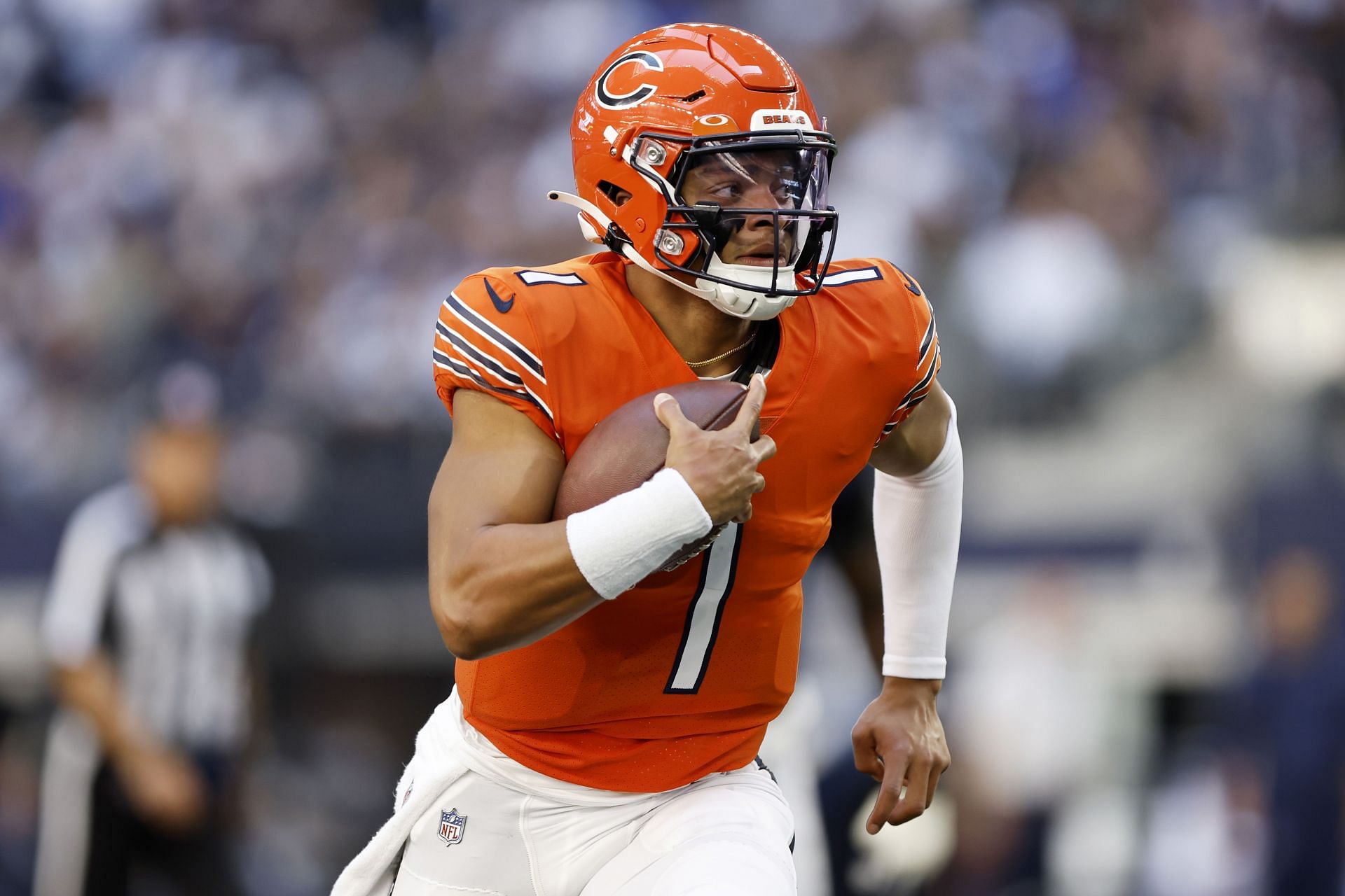 2023 NFL Games Today: Can Justin Fields and the Bears Salvage