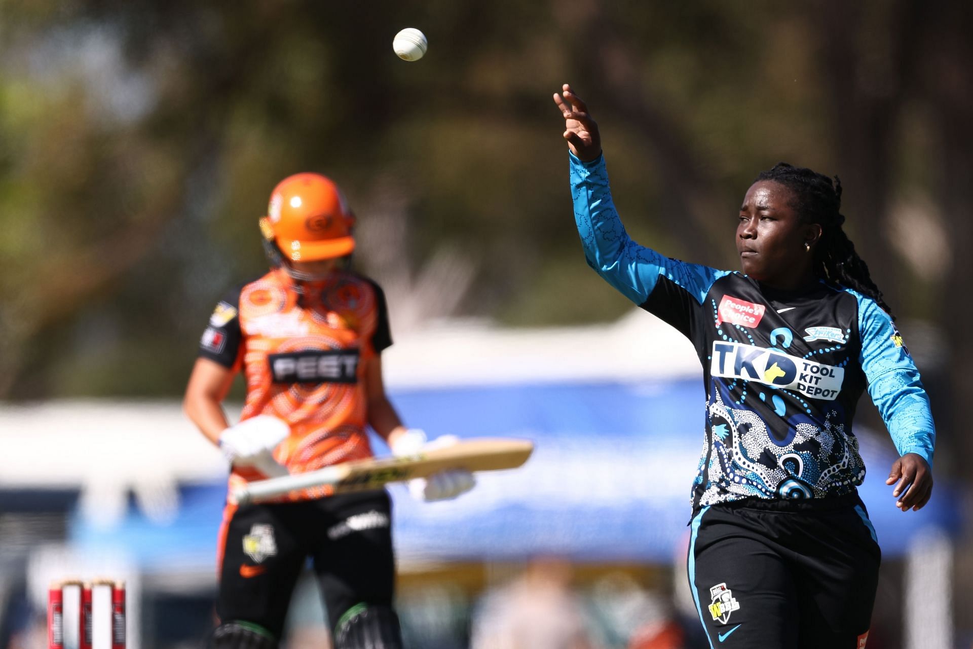 WBBL - Perth Scorchers v Adelaide Strikers