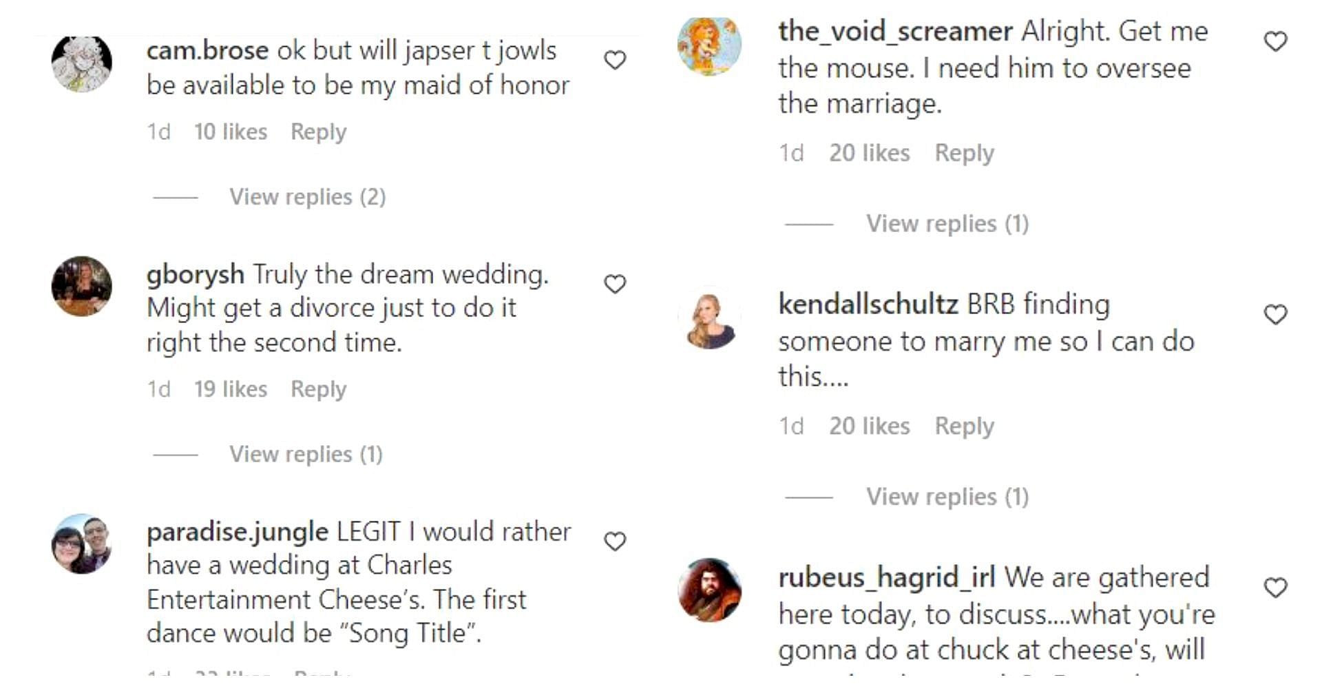 Netizens reaction to wedding package (Image via snip from Instagram/@chuckecheese)