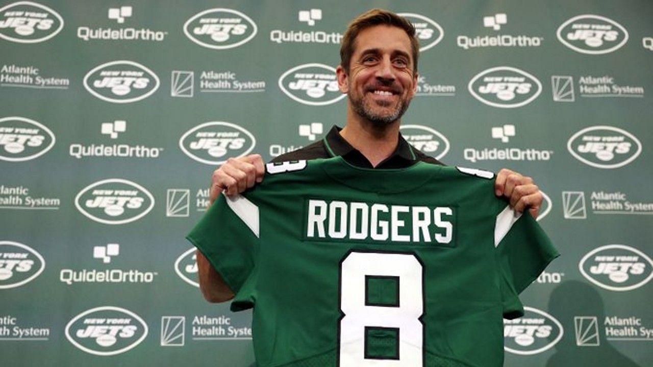 Aaron Rodgers announced his plans for offseason training with the New York Jets. 