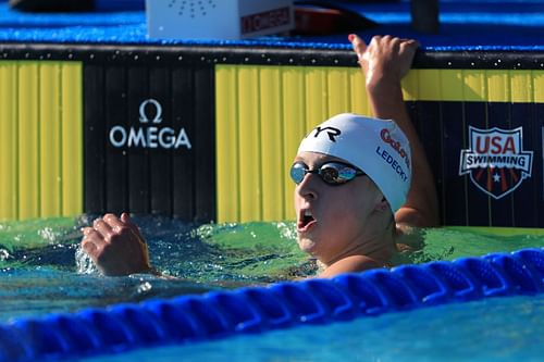 Katie Ledeky reacts to finishing first place in the Women's LC 400-Meter IM Final during day three of the 2022 Phillips 66 National Championships