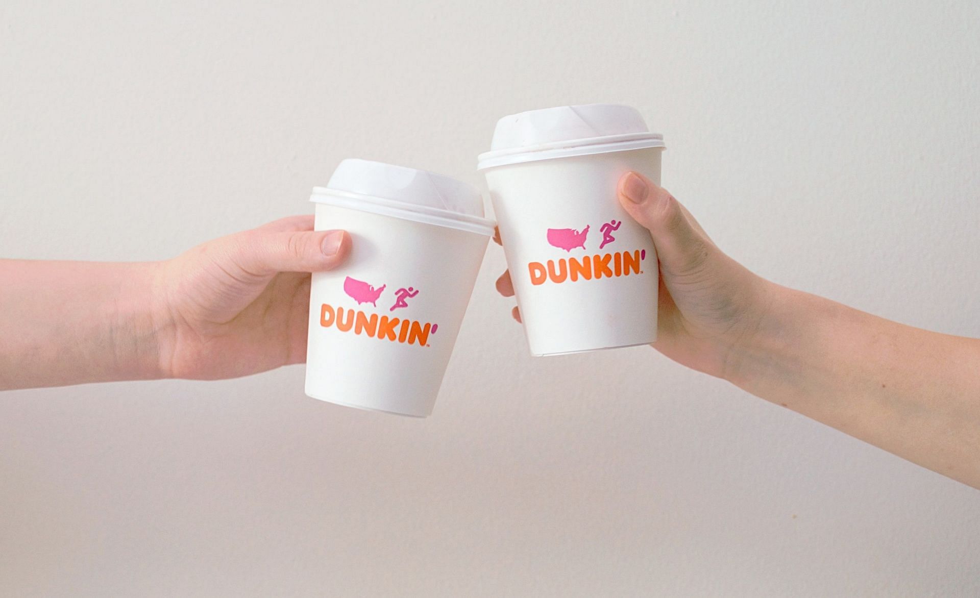 There are various drink options you might want to consider if you&#039;re attempting to make healthier choices at Dunkin Donuts. (Photo by Isabella Fischer on Unsplash)