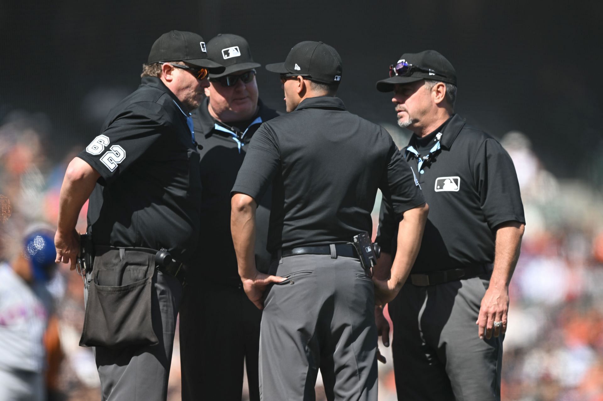 Roberto Ortiz becomes first MLB umpire from Puerto Rico