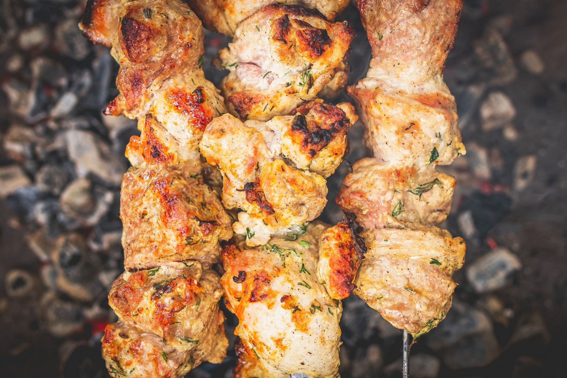 Chicken is a great source of this nutreient. (Image via Unsplash/ Artem Beliaikin)