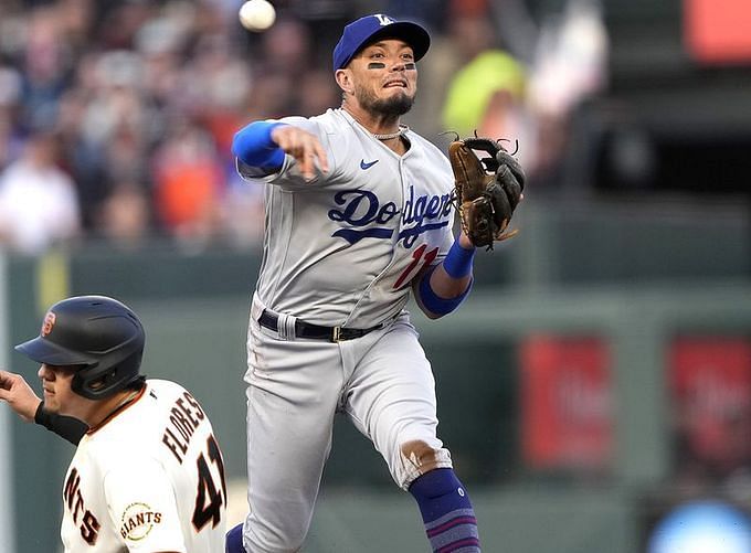 Dodgers' middle-infield Miguels are nursing minor injuries