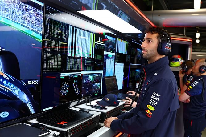“We'd all love to see him back” - Daniel Ricciardo tipped to ‘recharge’ and return to F1 grid