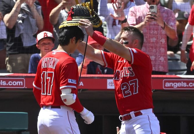 Los Angeles Angels fans wowed as Taylor Ward, Mike Trout, Shohei Ohtani hit three straight homers in team’s narrow win: "Going to the World Series!"
